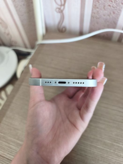 iPhone 12  128гб