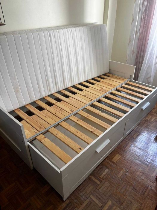 Cama IKEA BRIMNES Individual / Dupla Com Gaveta Com Colchão - Semi-Nova 70€