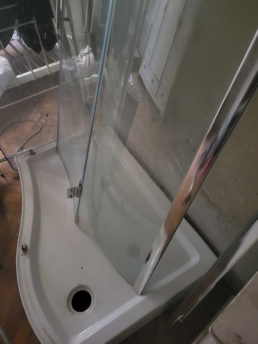 kabina prysznicowa otwierana