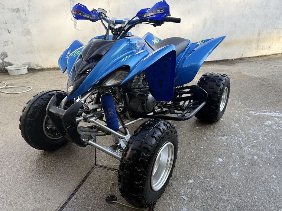 Yamaha Raptor 350 YFM - Moto 4