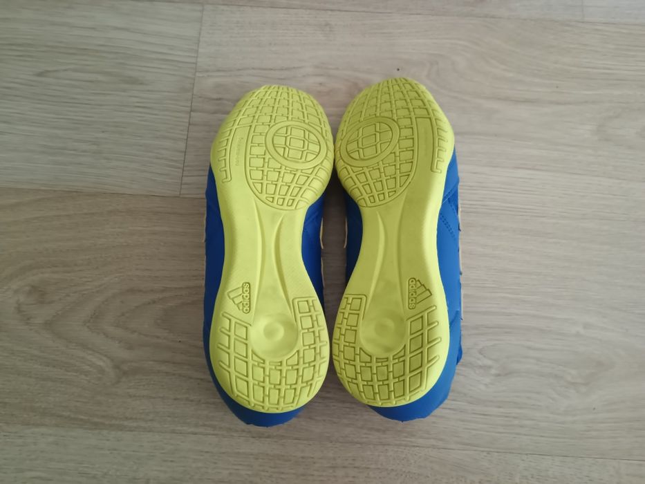 Buty halowe adidas