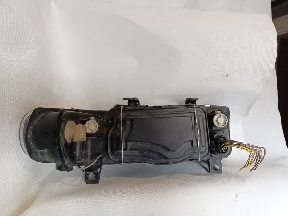 Seat Leon I lampa przednia lewa TYC
