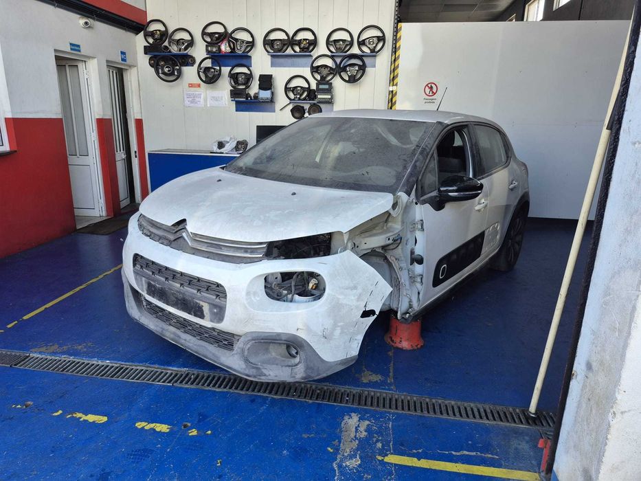 Citroen C3 1.2 de 2018 ás peças.