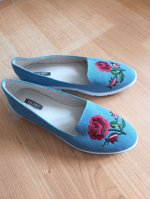 Baleriny VICES r.39 jeansowe z haftem