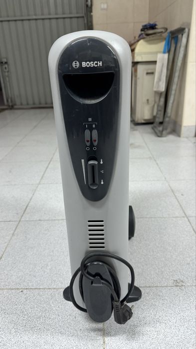 Aquecedor a óleo da marca BOSCH