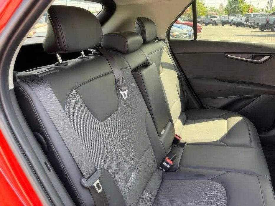 Kia Niro Ex      2023