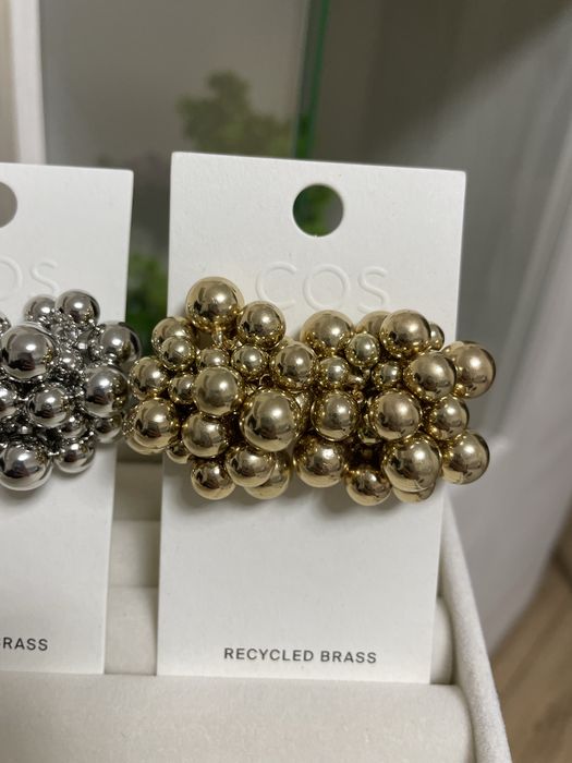 Стильні сережки COS