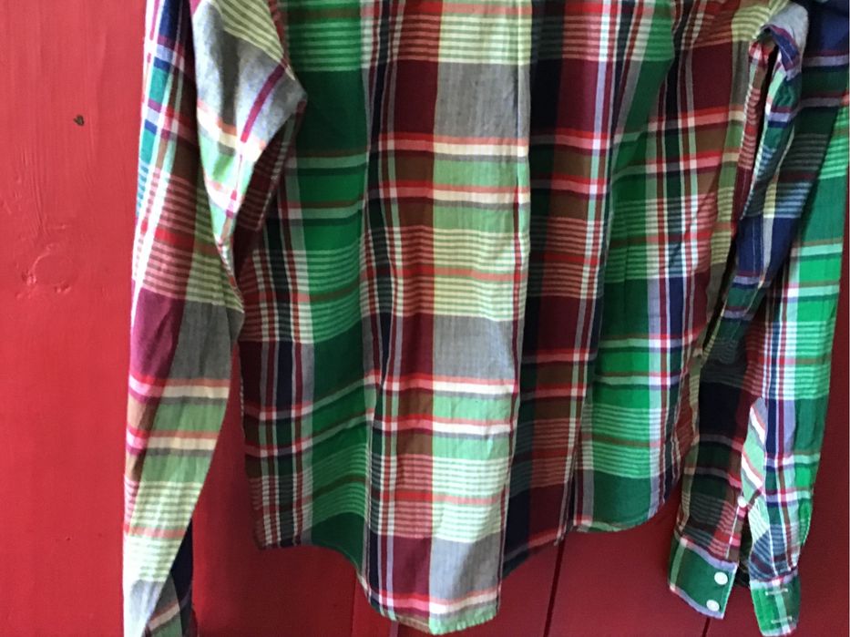 Camisa GANT original. 38 Portes CTT  incluídos.
