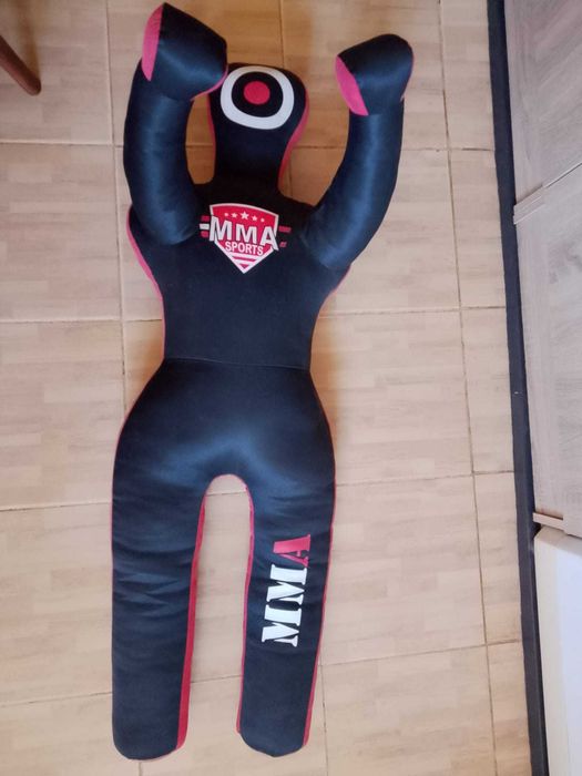 Boneco de treino MMA em ótimo estado