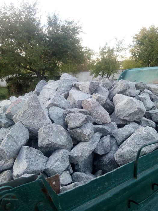 Доставимо камінь бутовий ручний відбір, щебінь, відсів від 5 до 11 тон