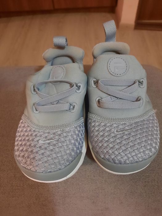 Кросівки Nike presto fly, 22розмір