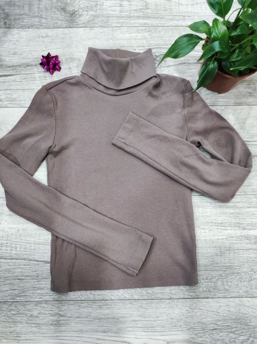 Водолазка на дівчинку