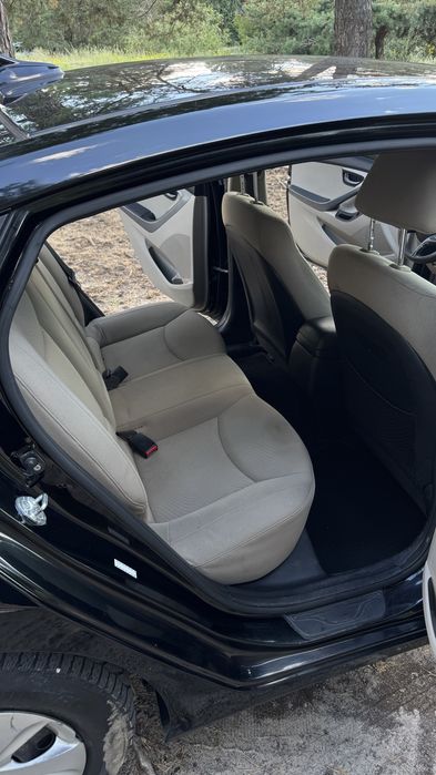Hyundai Elatra 2015