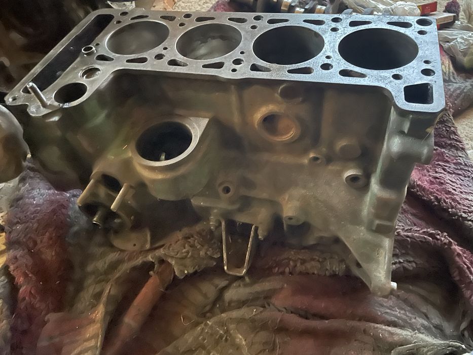 Ремонт  двигунів,гбц ,та продаж