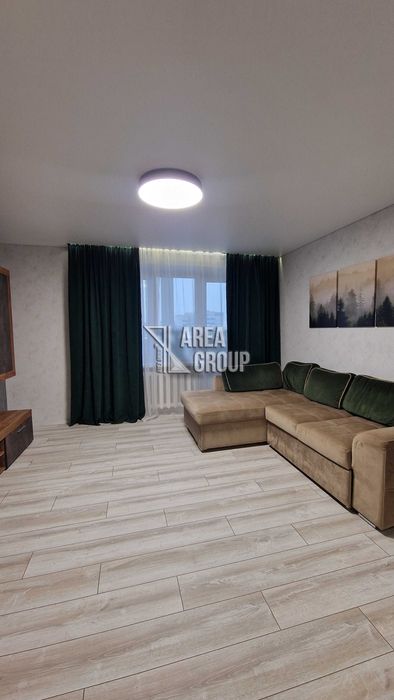 Продається простора 3-кім. квартира з новим ремонтом в Центрі міста