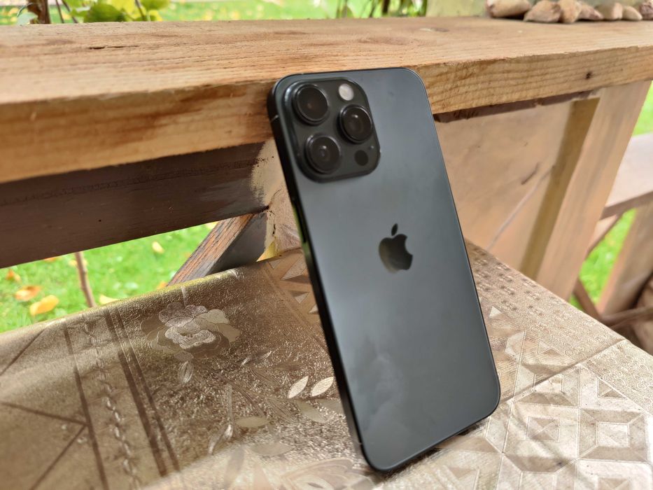 Продам Iphon 15-Promax