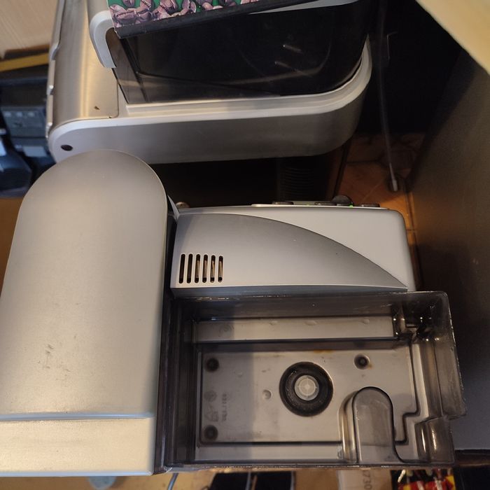 Кавоварка автоматична Saeco Cafe Prima