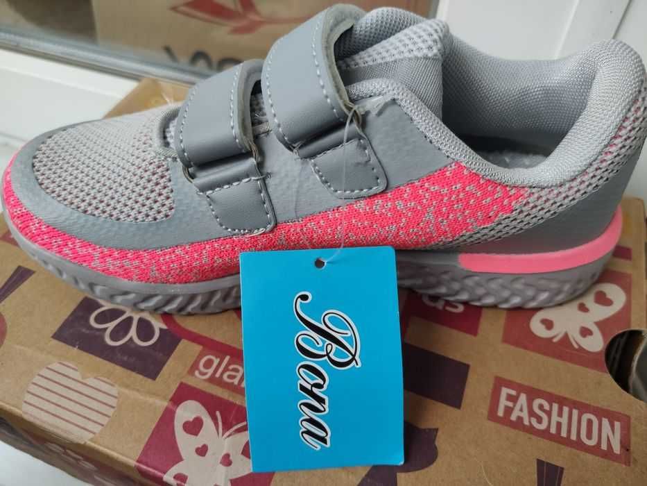 Продам нові кросівки за устілкою 20-21 см