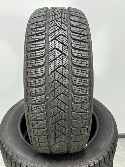 Зимові шини Pirelli Sottozero3 215/55 R17 94H AO