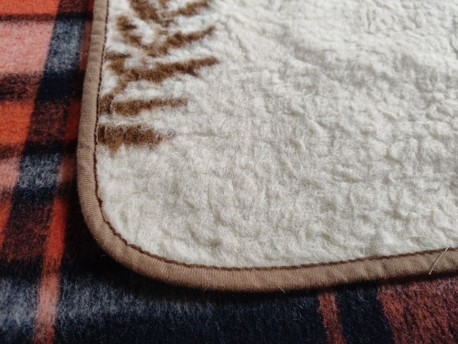 Koc, narzuta (kołdra?) wełniana "Marta+" 100% wełna 130x188 cm