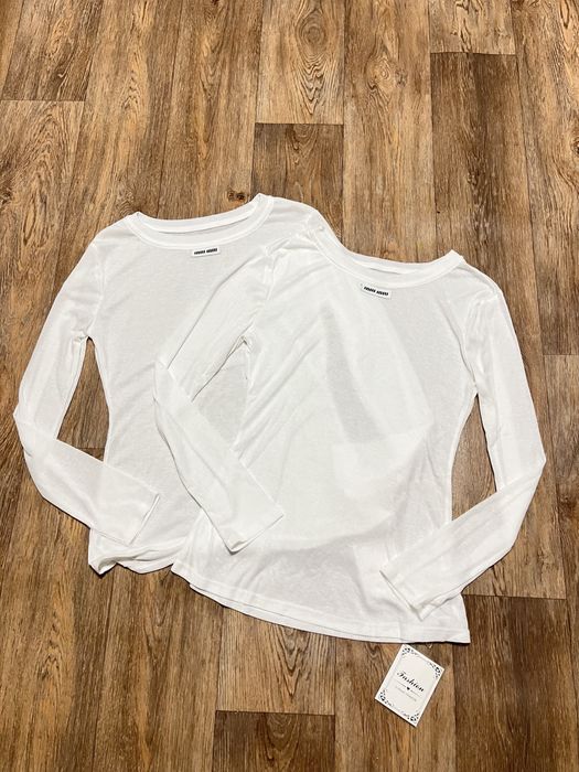 Лонгслів стиль Miu Miu