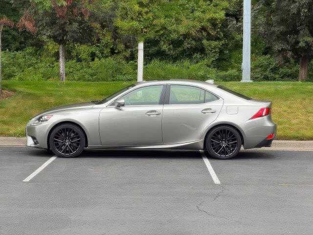 2016 Lexus IS 300