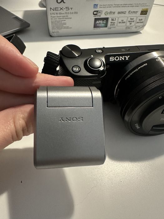 Фотоапарат Sony Alpha NEX-5t , обʼєктив 16-50mm