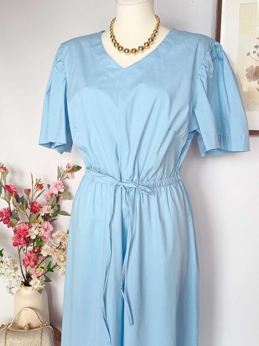 Błękitna niebieska sukienka midi bawełna dekolt V 44 XXL lato wesele