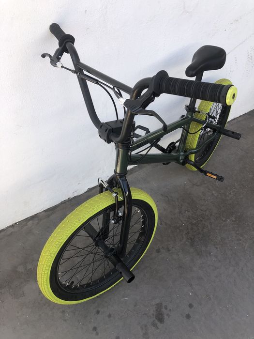 Bicicleta roda 20 BMX wipe 500 verde