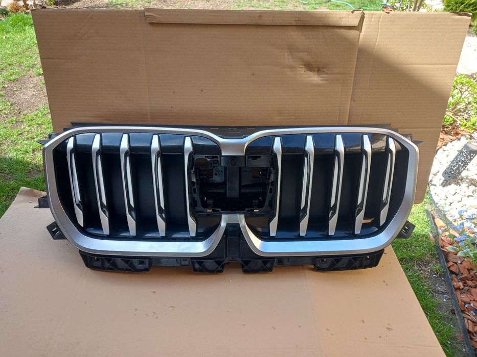Gryll atrapa + roleta BMW X1 U11