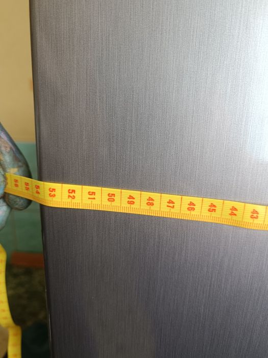 Lodówka Sharp 150 cm  wysokości