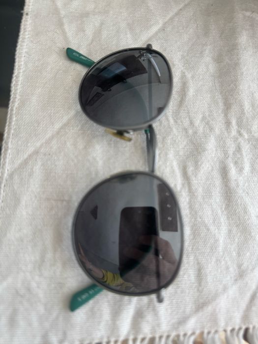 Oculos de sol de crianca da Custo Barcelona