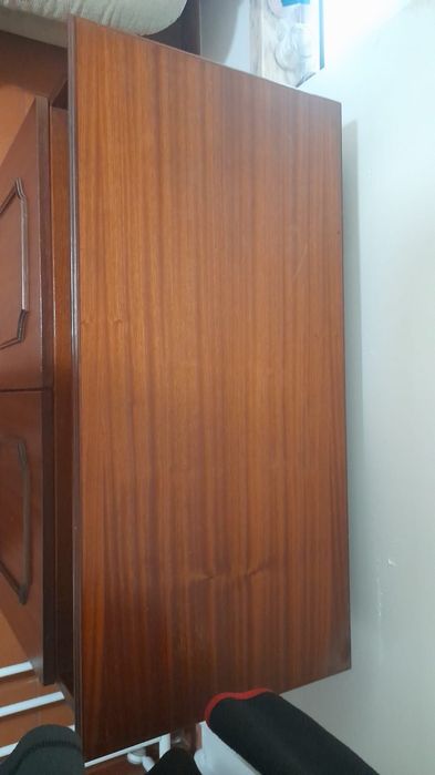 Cómoda de madeira