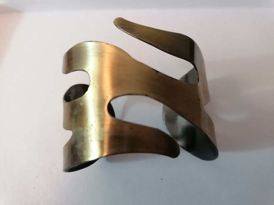 Pulseiras diversas em bom estado
