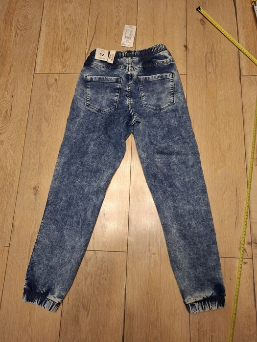 Nowe z metką spodnie damskie joggery House rozmiar 32