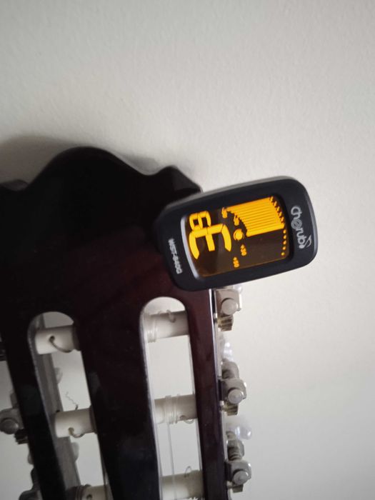 Afinador digital de instrumentos musicais