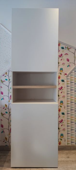 Nowoczesna szafka / regał / segment biały z półkami w dekorze drewna – 201 cm