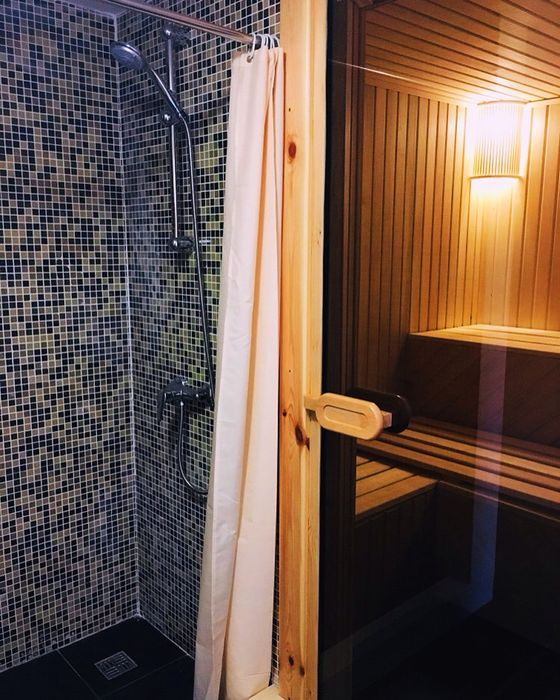 Посуточная аренда дома на Осокорках. Сауна, бильярд. Оренда подобово.