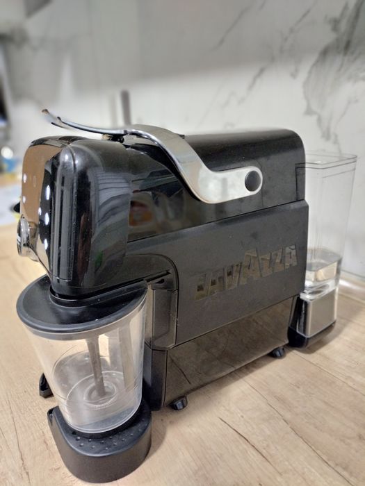 Кавомашини 2 AEG лавазза