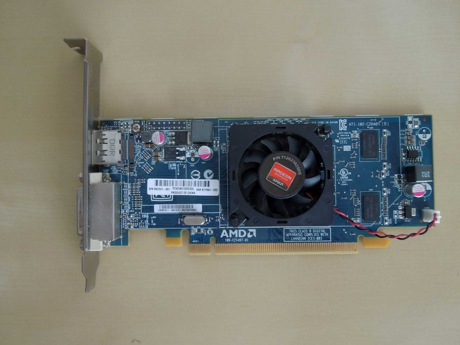 Placa gráfica AMD Radeon HD 7450 - 1GB - PCIe 2.0 x16 - GDDR3 - DVI DisplayPort