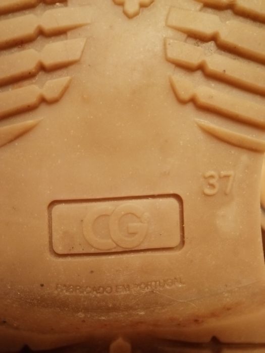 Bota Cano médio imitação camel