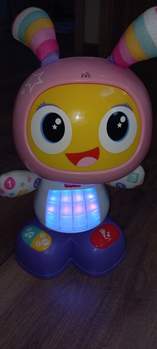 Robot interaktywny Bella