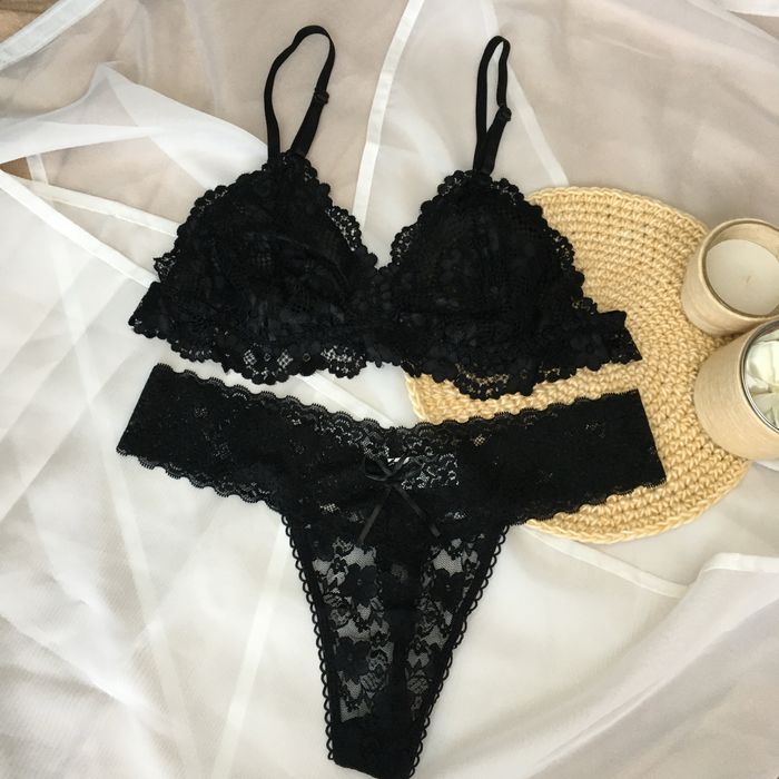 Мереживний комплект білизни білий чорний топ бра і стринги
