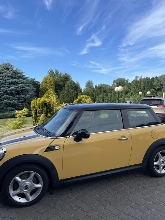Mini Cooper 1,6 bezwypadkowy