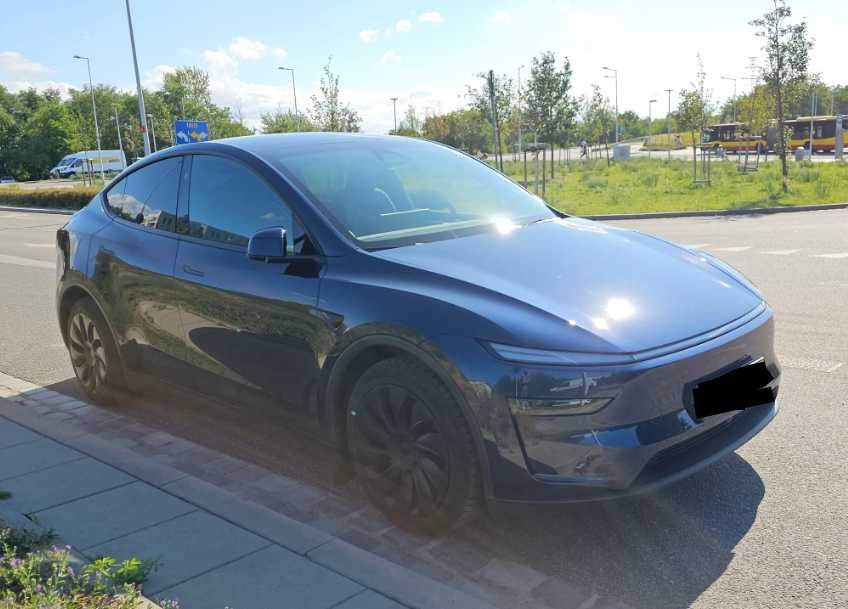 Tesla Model Y 2026 82 кВт