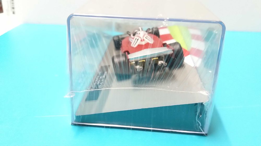 Ferrari 312 T2 #11 - N. Lauda: Campeão Mundial F1 1977 escala 1/43