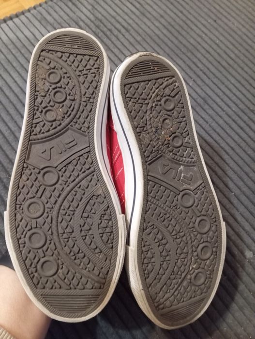 Trampki Fila czerwone 34