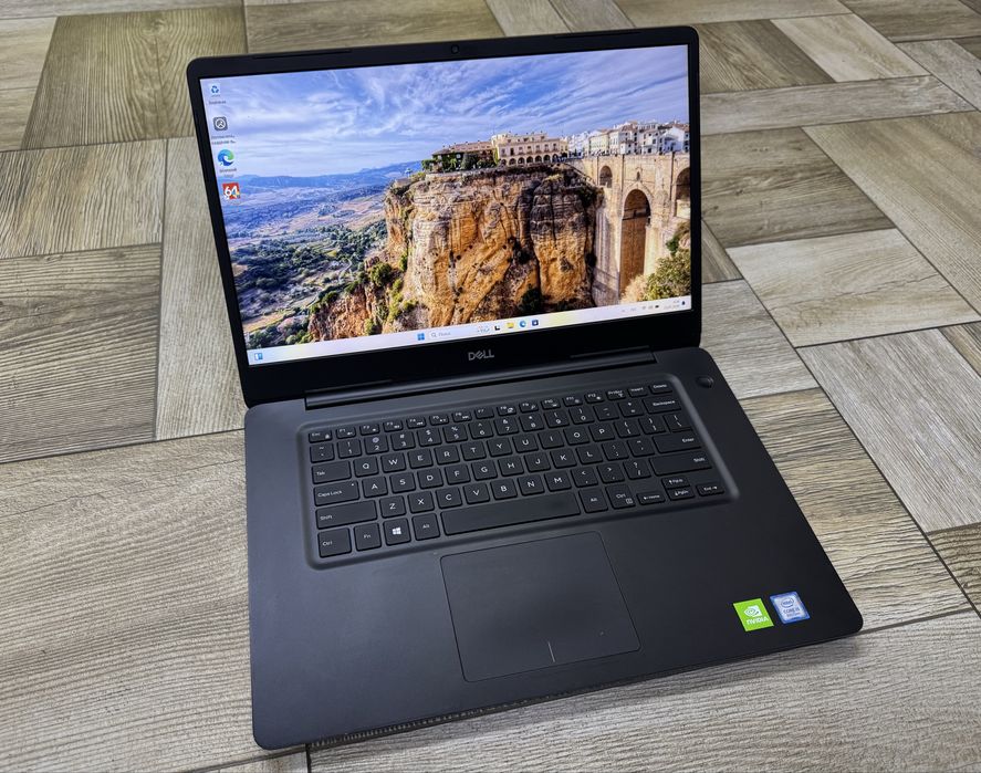 Потужний ноутбук на Nvidia Dell Vorsto 5481 i5 8 gen 16/128+1000GB