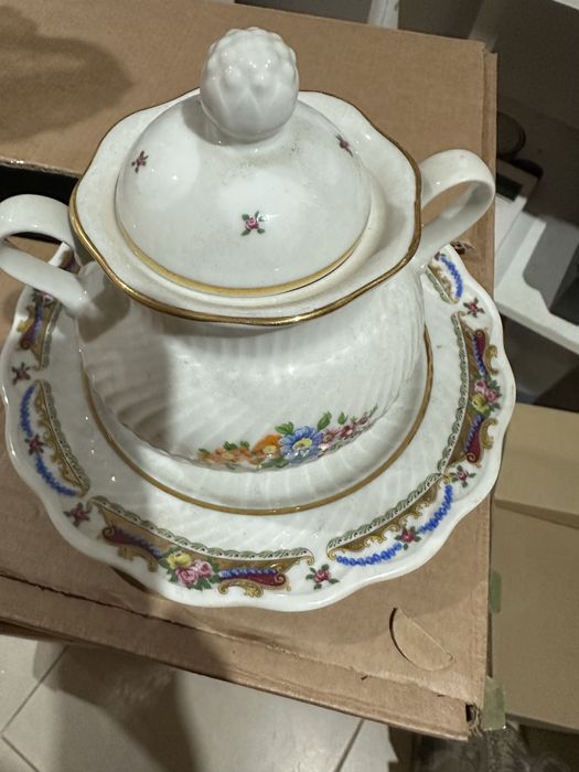 Acucareiro em procelana