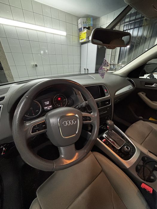Audi Q5 2012r. 2.0 tdi 177km S-tronic 7-biegow Quattro